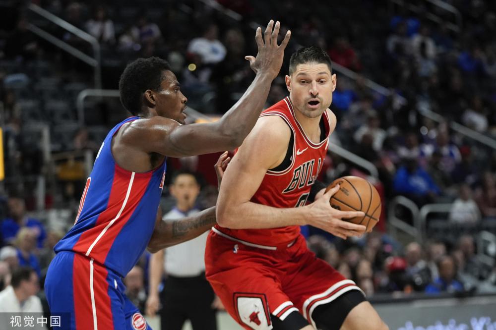 托马斯与津 托马斯与津