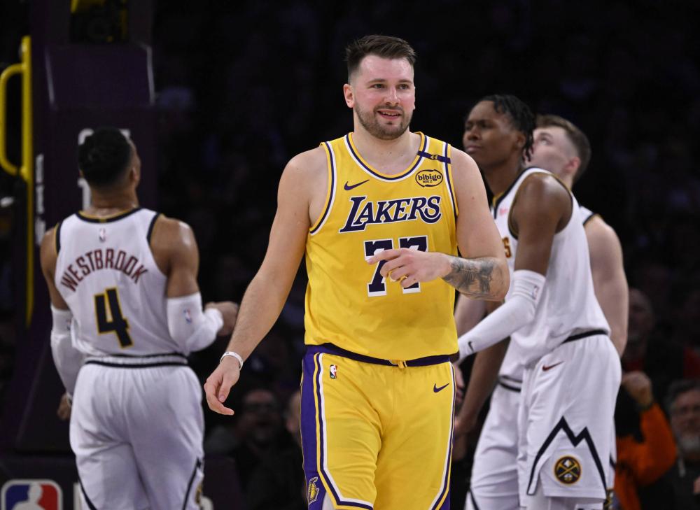 两队在大型 两队在大型